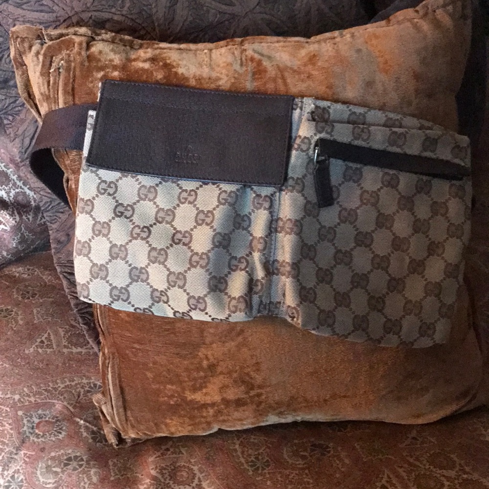 Gucci belt bag